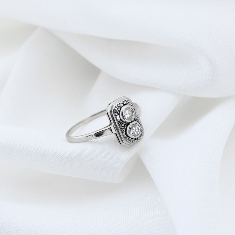 Image 6 of 18-karat white gold art deco ring with diamonds | 0.22 ct.