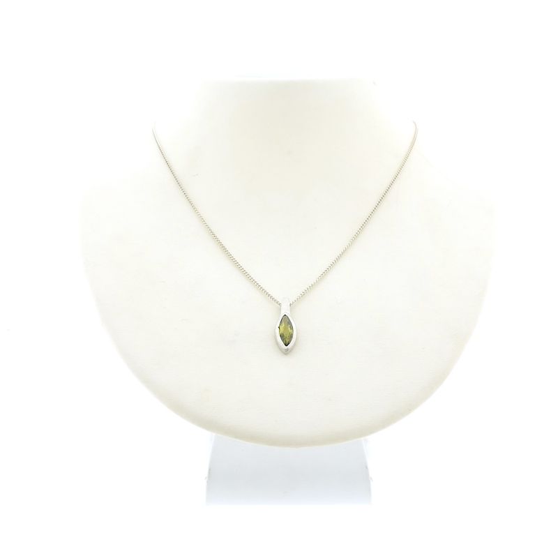 Image 4 of Silver pendant with green zirconia