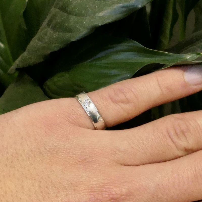 Image 9 of White gold women's ring with diamond | 0.05 ct.