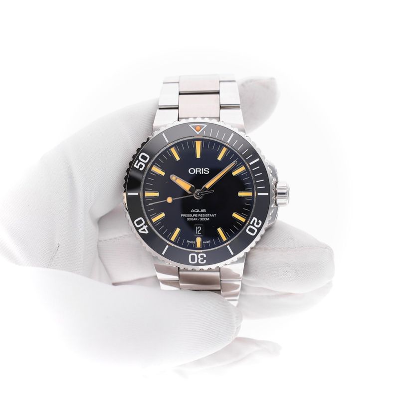 Image 13 of Oris Aquis Date 43.5mm Automatic Men's Watch