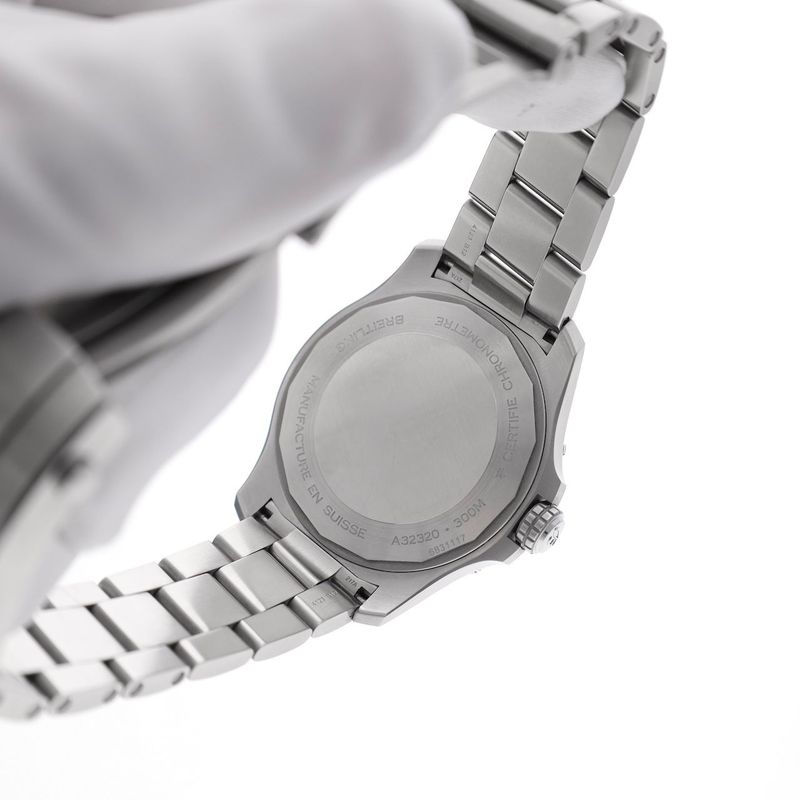 Image 13 of Breitling Avenger GMT A32320; Automatic Men's Watch