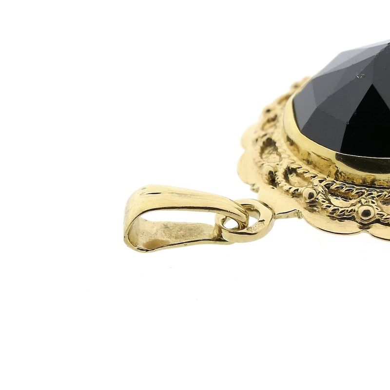 Image 5 of Vintage gold pendant with garnet