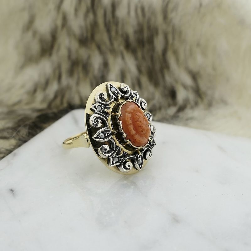 Image 8 of Gold and silver ring with blood coral, mother of pearl and diamond; 0.02 ct.