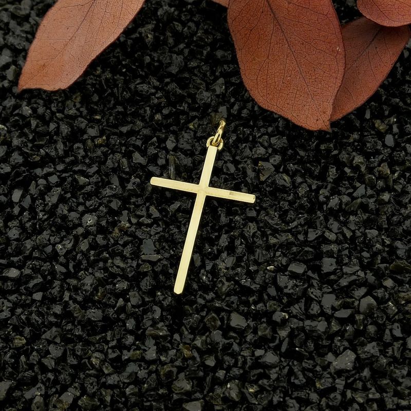 Image 1 of Gold pendant of a cross