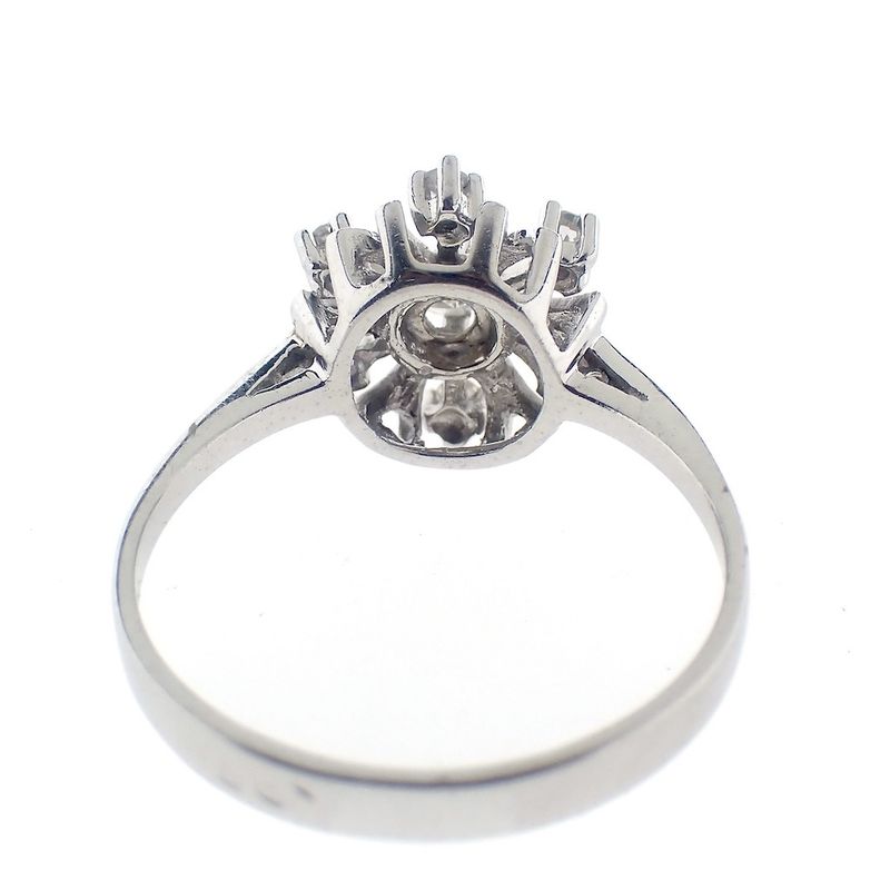 Image 5 of White gold entourage ring with diamond | 0.26 ct.