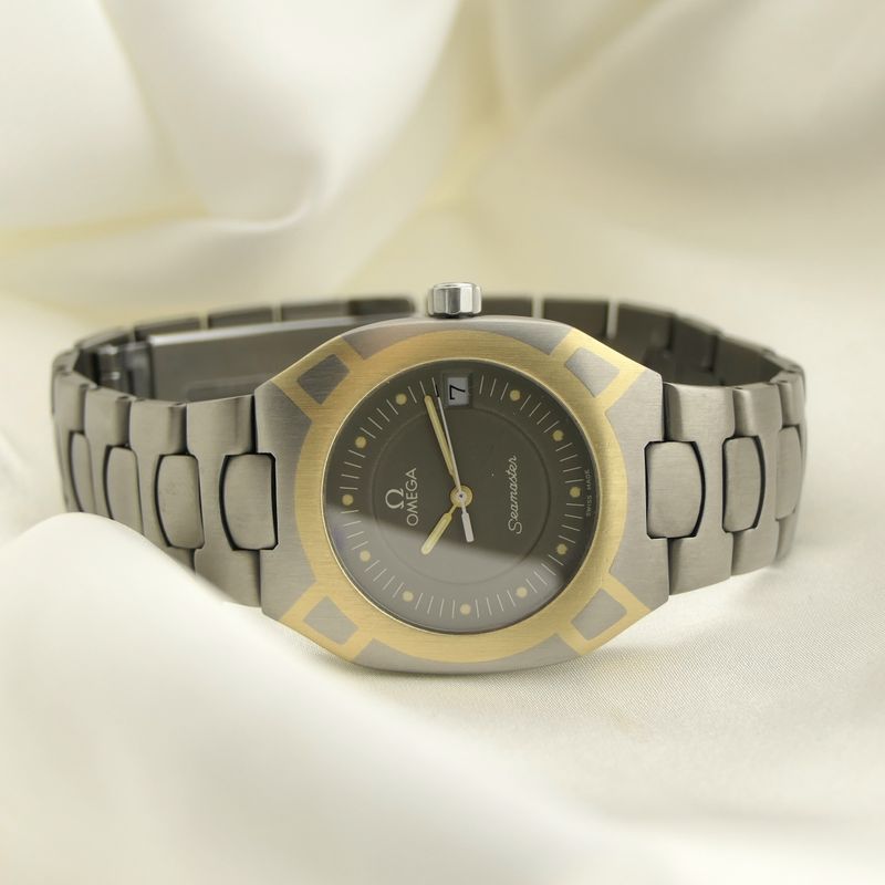 Image 10 of Omega Seamaster Titane 120m; 18k gold/titanium watch
