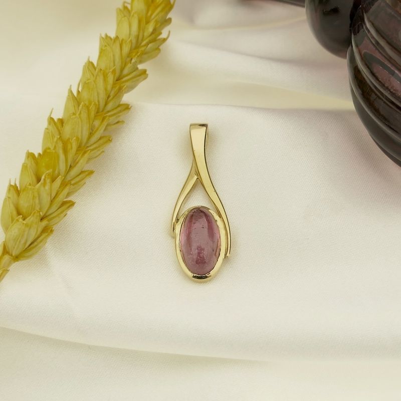 Image 2 of 18 carat gold pendant with pink tourmaline