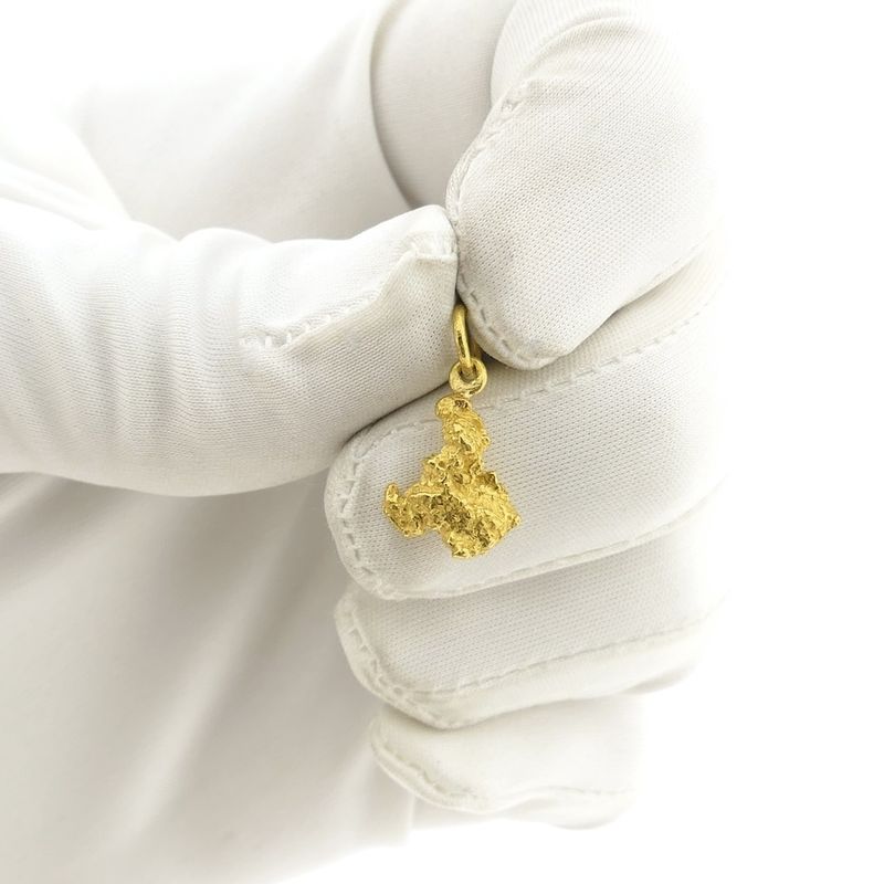 Image 10 of 22 carat gold pendant with a gold nugget