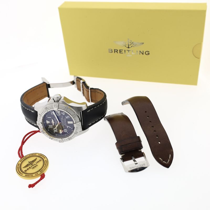 Image 20 of Breitling Avenger Seawolf A17330; Automatic men's watch