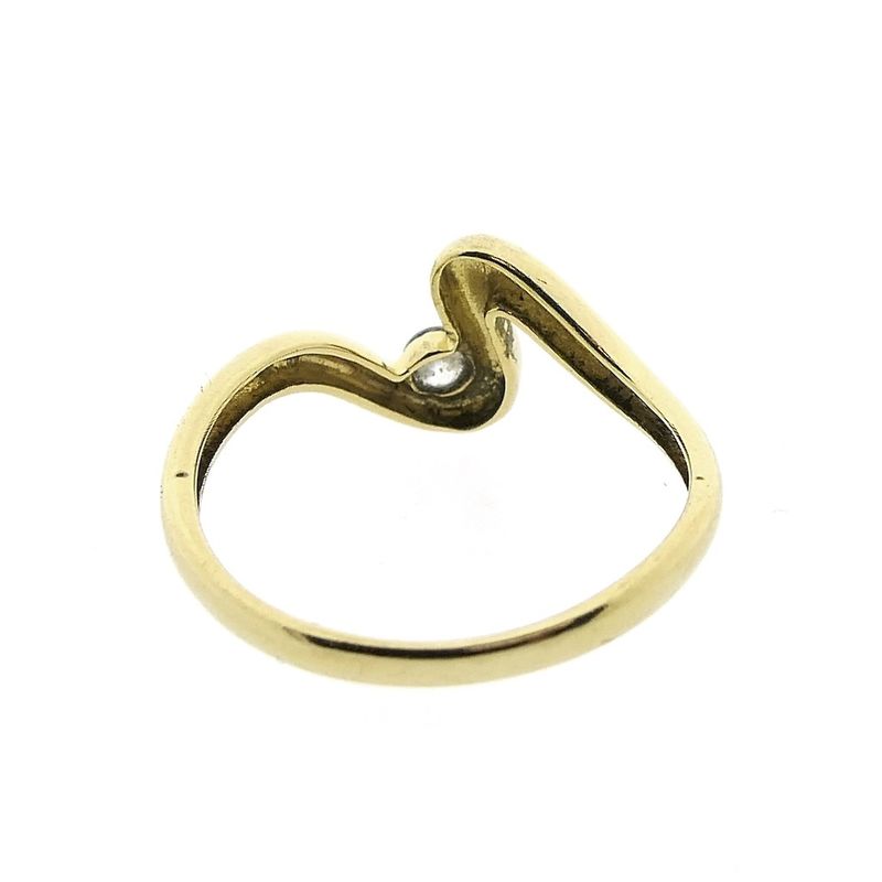 Image 5 of Gold ring with zirconia