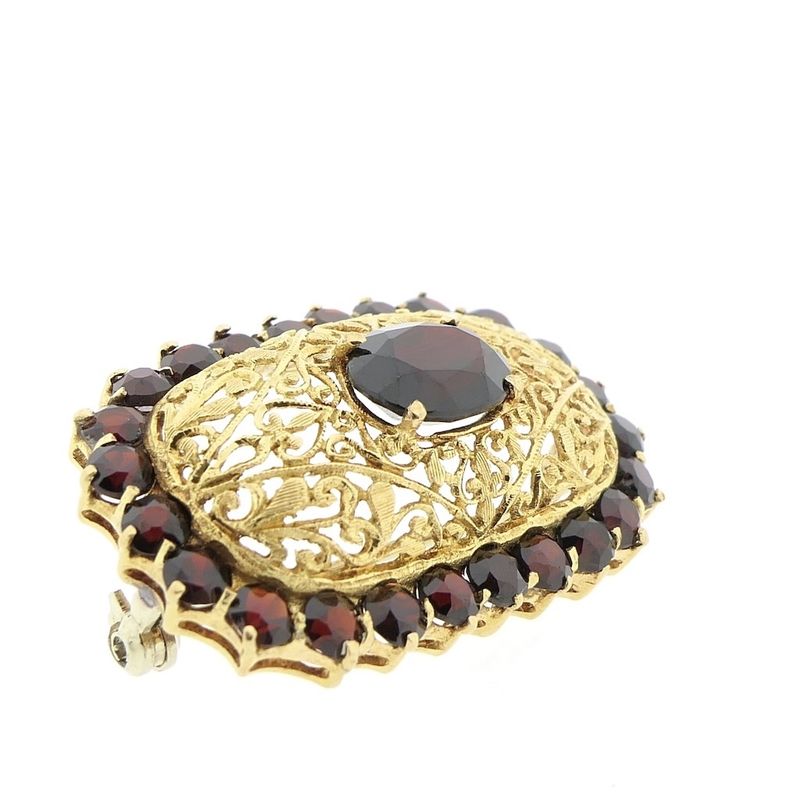 Image 3 of Antique gold brooch with garnet