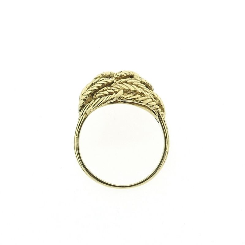 Image 5 of Gold ring with pattern