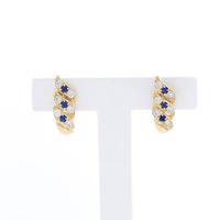 Gold stud earrings with zirconia