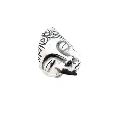 Image 1 of Silver ring with shard of face