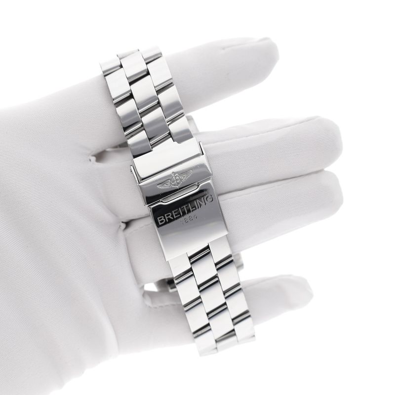 Image 15 of Breitling Super Avenger 'Blue' A13370; Chronograph men's watch