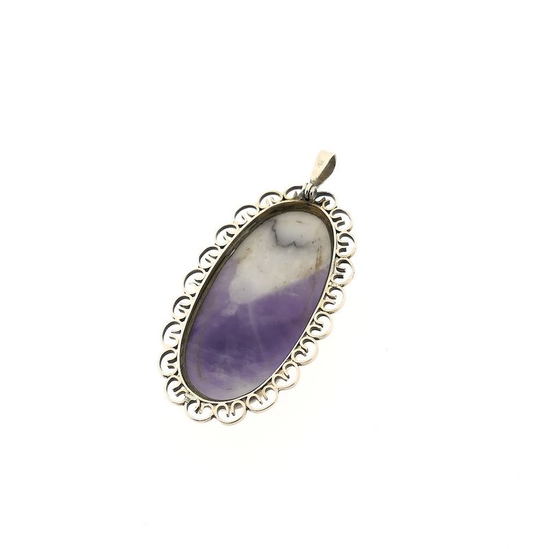 Image 5 of 9 carat pendant with amethyst quartz