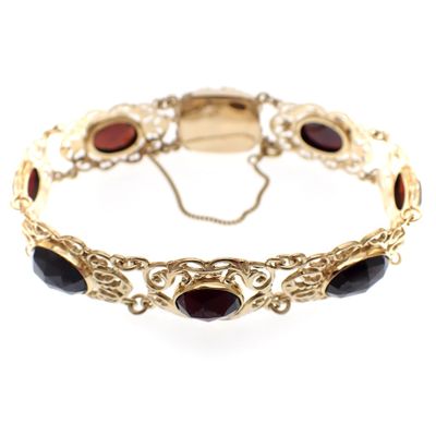 Image 1 of Vintage gold boat bracelet with garnet