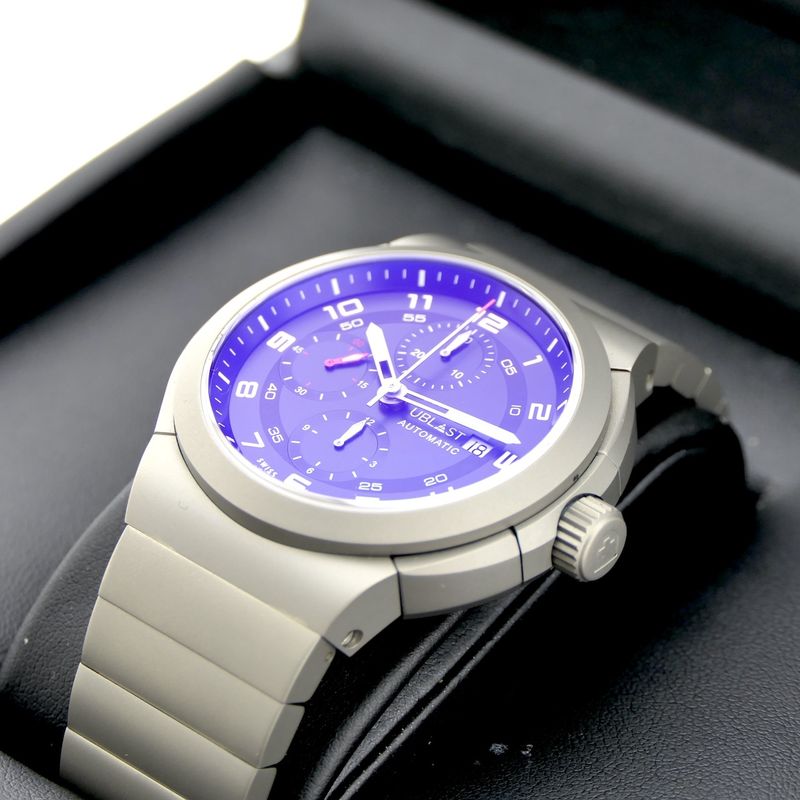 Image 17 of Ublast Armor/Graph Titanium UBAG46TIT; Automatic men's watch with chronograph