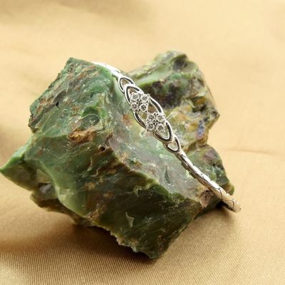 Image 2 of White gold cobra link bracelet with diamonds; 0.28 ct.