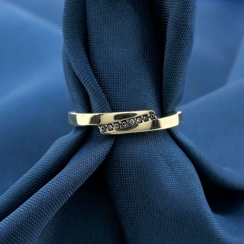 Image 9 of Vintage gold ring with zirconia