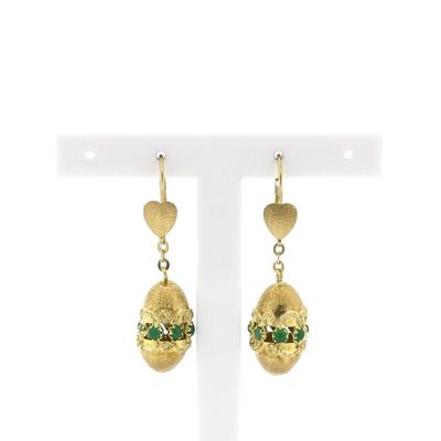 Gold earrings with chrysoprase Image 1 of Gold earrings with chrysoprase