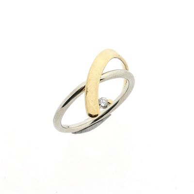 Image 1 of Bicolor Gold Ring with 0.06 ct Diamond; 14K; Size 17.5