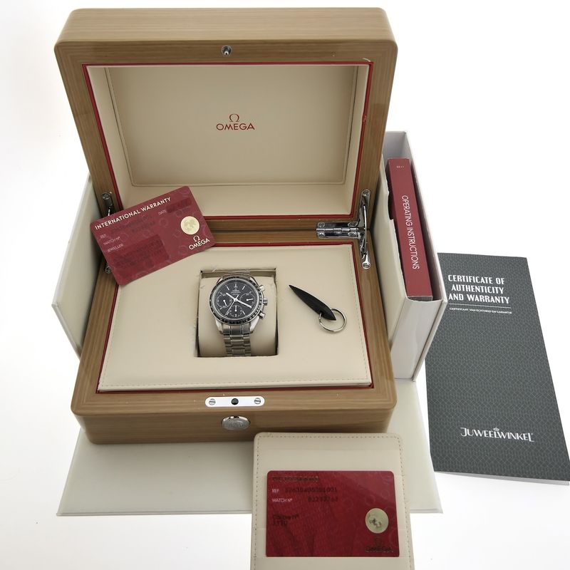 Image 4 of Omega Speedmaster Racing 326.30.40.50.01.001; Automatic chronograph watch