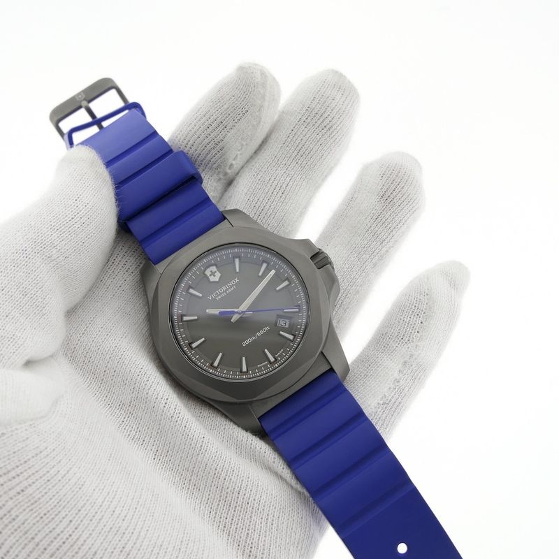 Image 8 of Victorinox Swiss Army Professional Diver; Men's watch