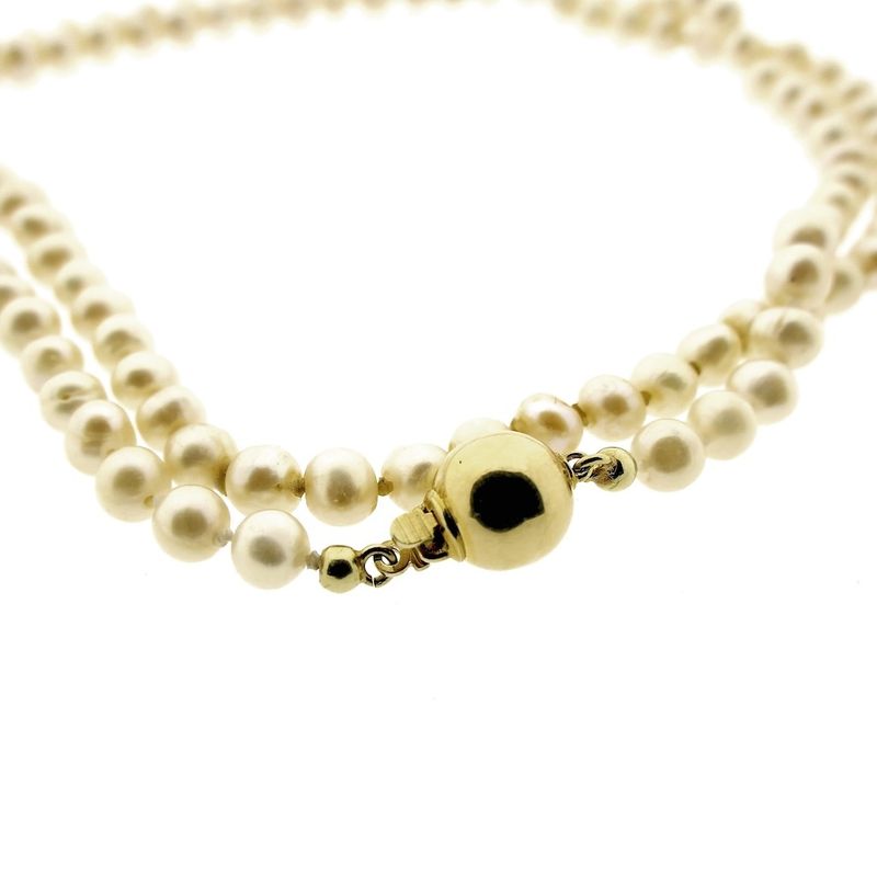 Image 6 of Pearl sautoir with gold clasp | 69 cm