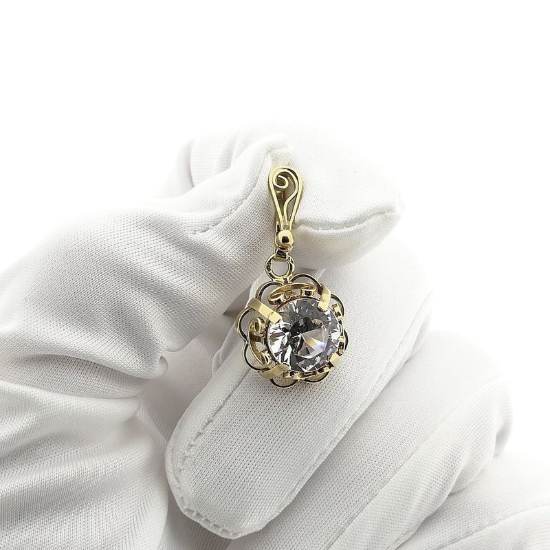 Image 7 of Gold pendant with Aquamarine