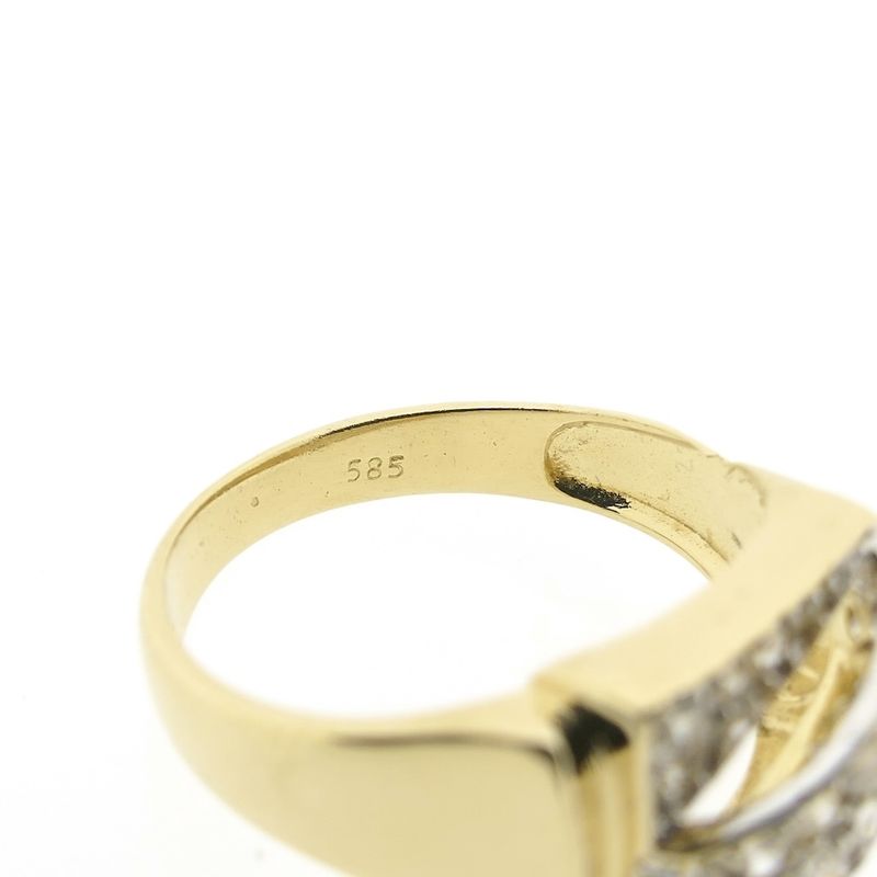 Image 6 of Gold ring with zirconia