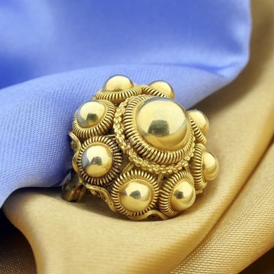 Image 2 of Antique gold brooch with Zeeland buttons