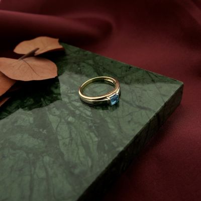 Gold ring with aquamarine Image 2 of Gold ring with aquamarine