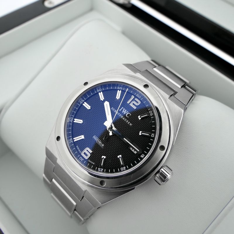 Image 17 of IWC Ingenieur IW3227-01; Automatic men's watch