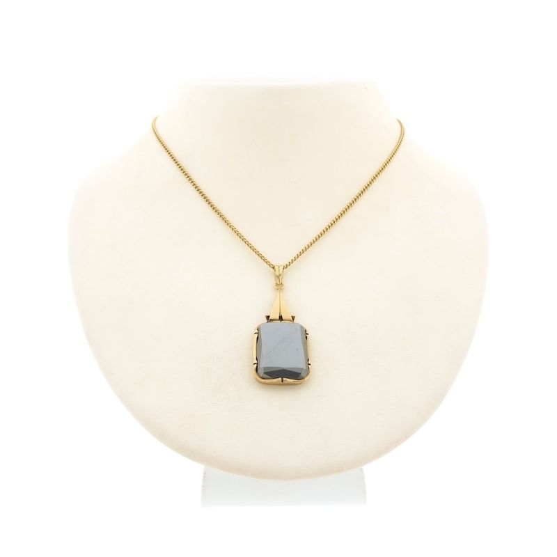Image 7 of Gold pendant with hematite