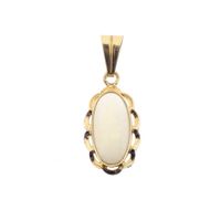 Gold pendant with white opal | Vintage
