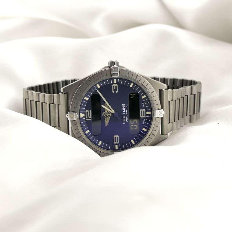 Image 9 of Breitling Aerospace E56060; Analog/digital men's watch