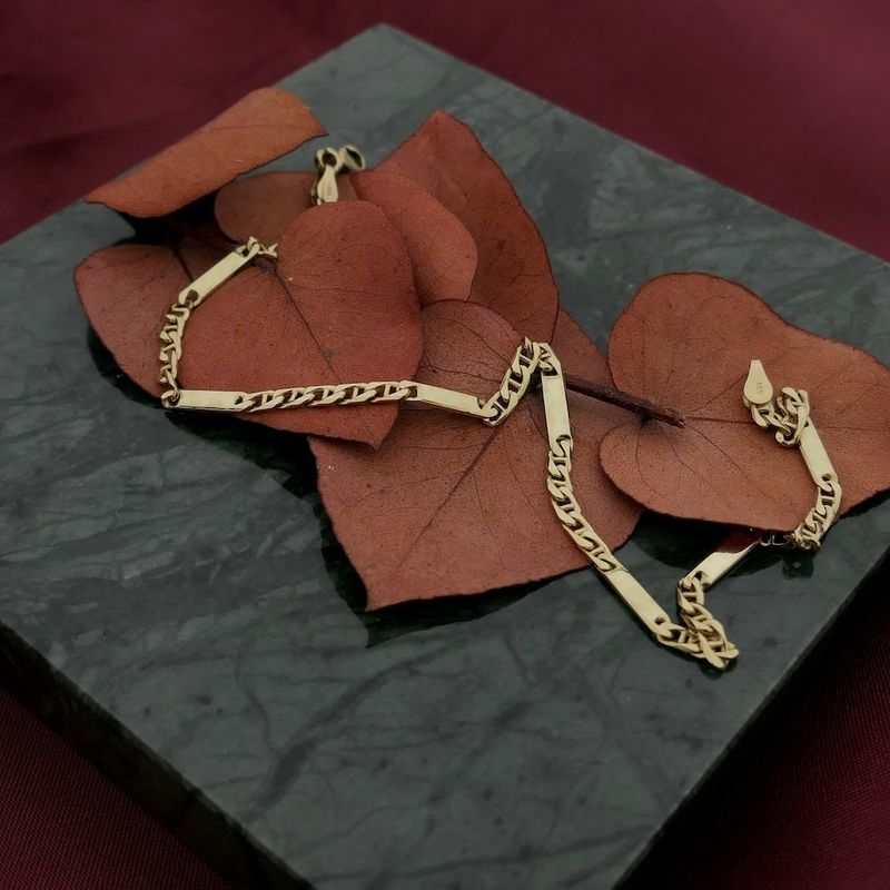 Image 7 of Gold Figaro link bracelet