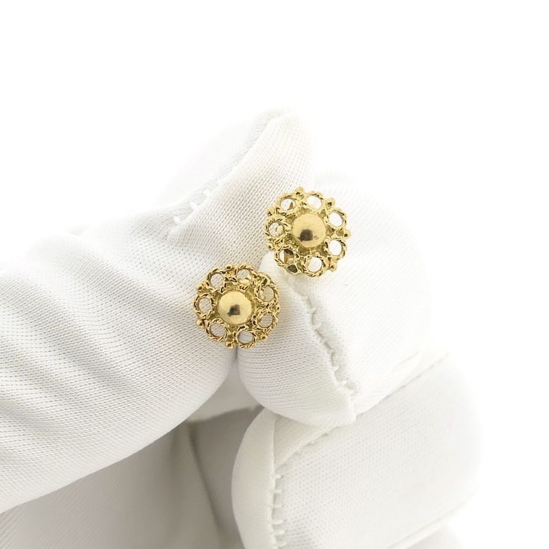 Image 12 of Antique/vintage gold flower stud earrings | Filigree technique