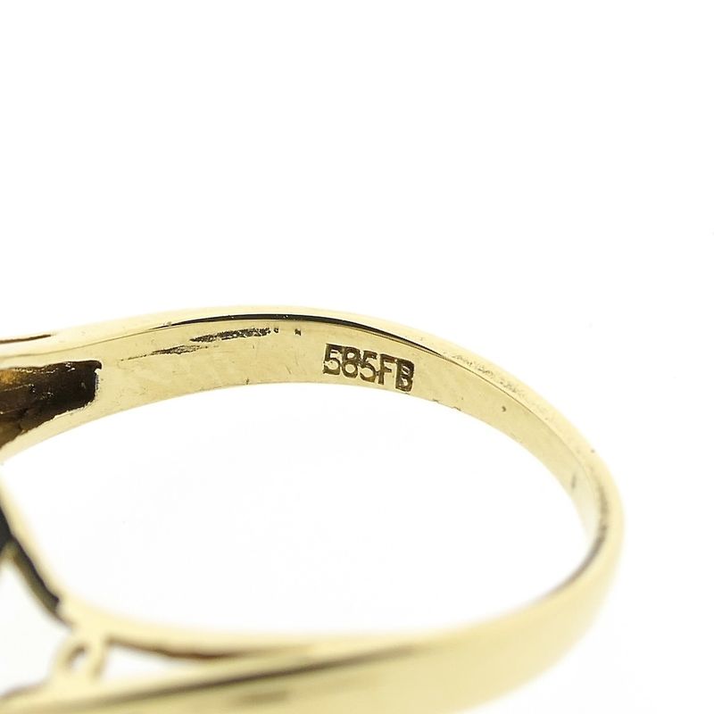 Image 5 of Two-tone gold ring with diamond; 0.06 ct.