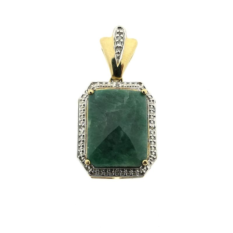 Image 1 of Vintage gold pendant with aventurine and diamonds; 0.04 ct.