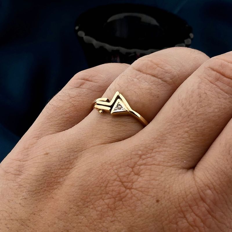Image 4 of Gold Ring; Diamond 0.01 ct.; 14 Karat; Size 16.75