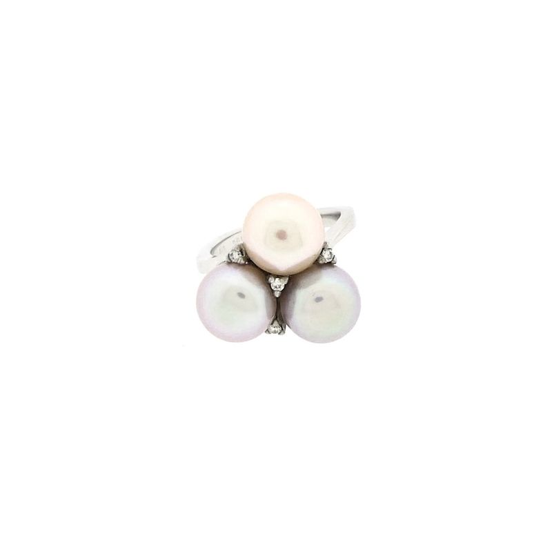 Image 2 of White gold ring with pearl and diamonds; 0.06 ct.