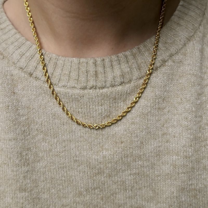 Image 8 of Gold twisted link chain