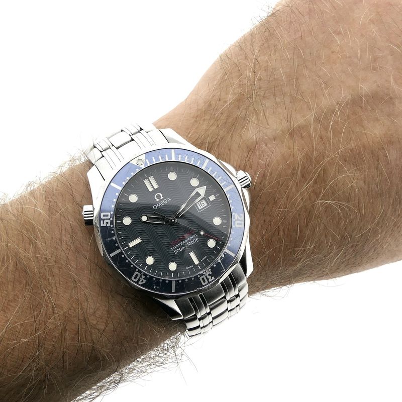 Image 10 of Omega Seamaster 300m 'James Bond' 2221.80.00; Men's diving watch