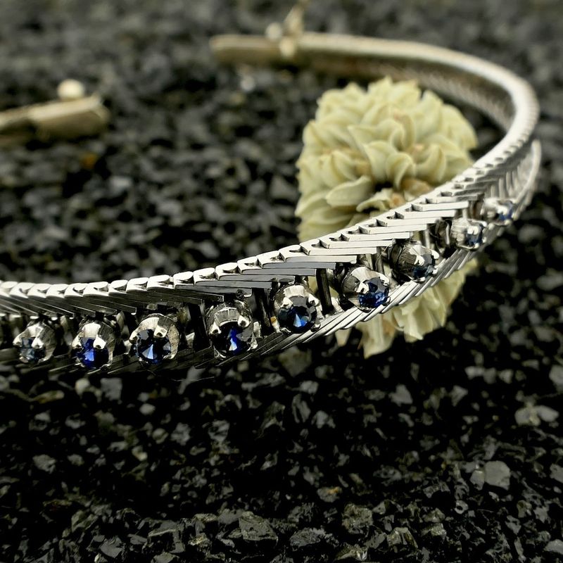 Image 13 of White gold link bracelet with sapphire
