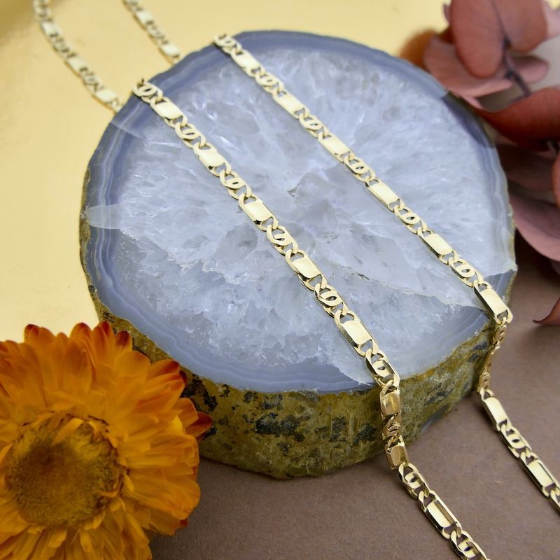 Image 2 of Gold closed figaro link chain | 61.5 cm