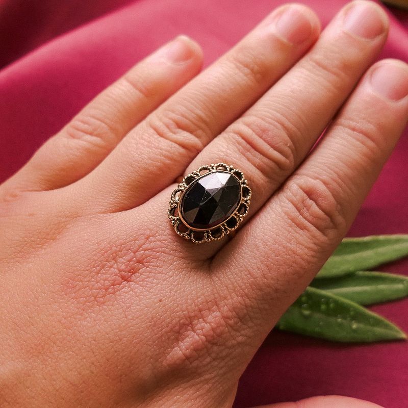 Image 4 of Gold ring with garnet stones | Vintage