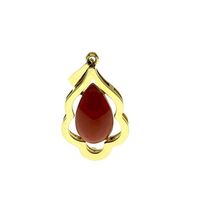 Gold pendant with oval cut carnelian stone