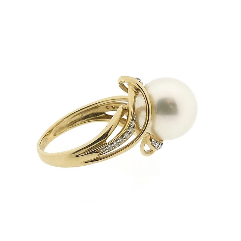 Image 6 of Vintage gold ring with pearl and diamonds; 0.13 ct.